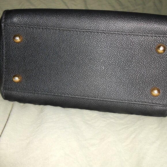 Burberry Black Grainy Leather Small Buckle Tote With Wallet - Picture 4 of 8